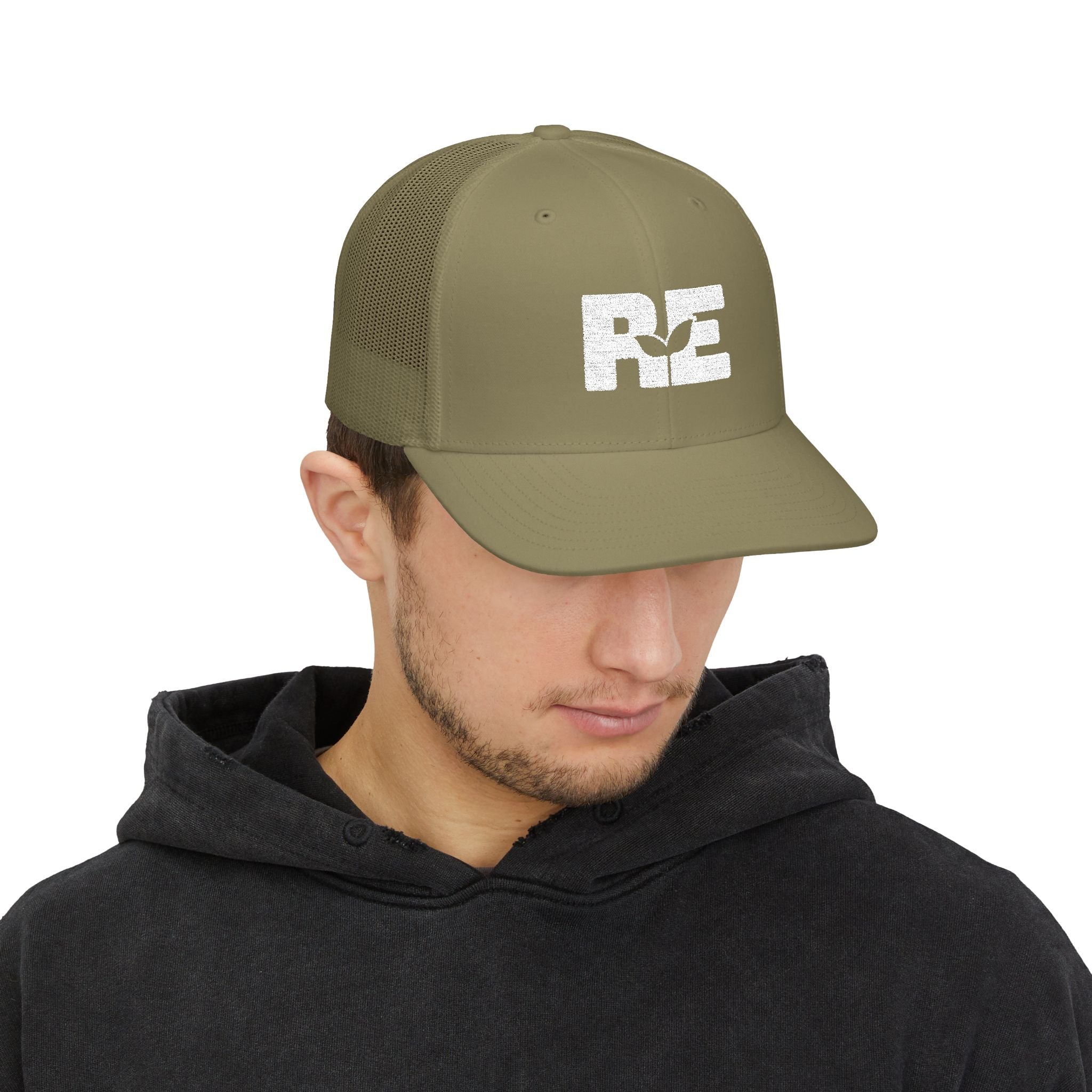 Rooted Eagle • Richardson Hat